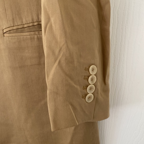 Like New - Zara Woman camel blazer - Picture 2 of 4